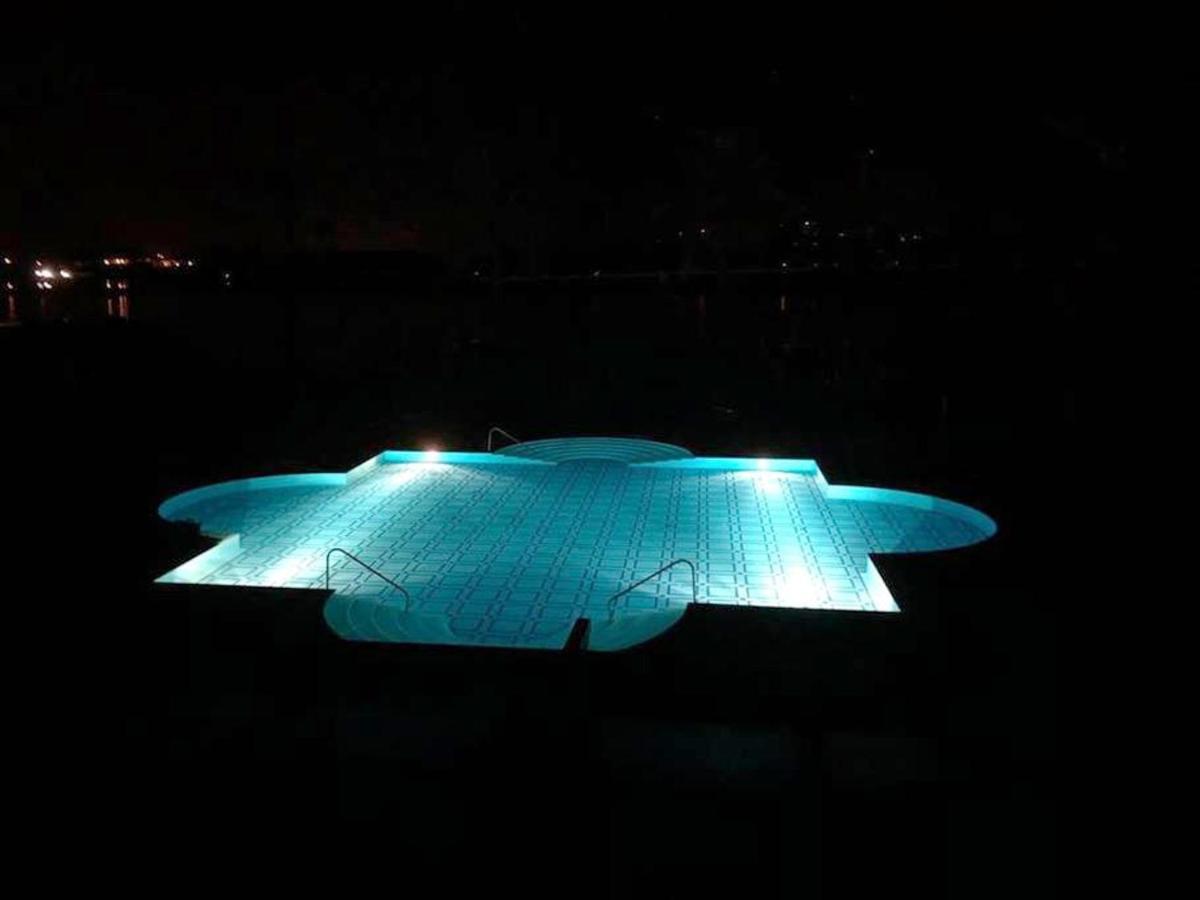 Charming Apartment In Estombar With Private Pool. Exterior foto